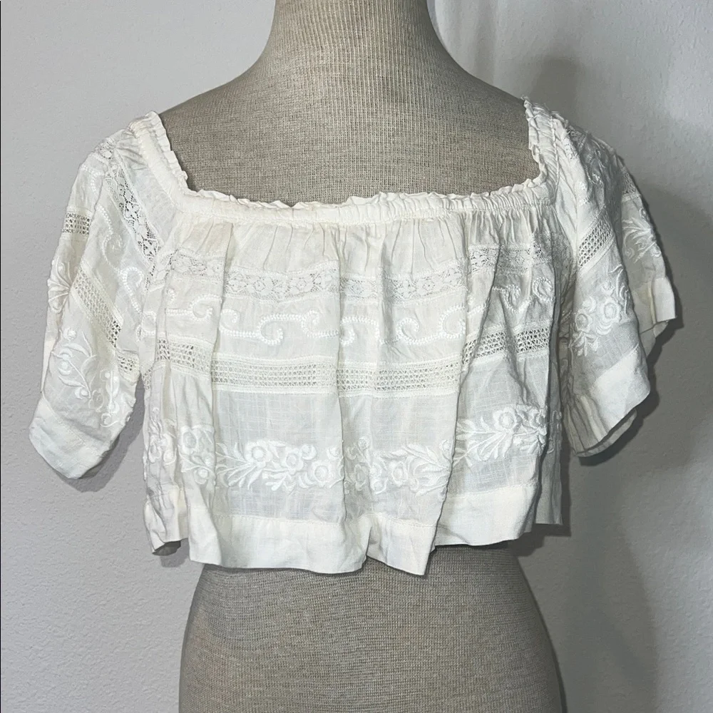 I*Space Off Shoulder Crop Lace Top - Picture 2 of 6